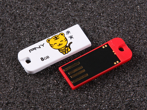 PNY虎年紀念版優盤評測