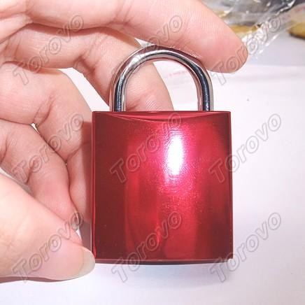 金屬U盤(pán)鎖形U盤(pán)“鎖”住愛(ài)人的心